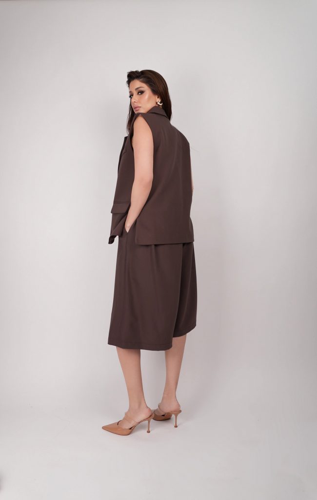 SLEEVELESS BLAZER CULOTTE SET