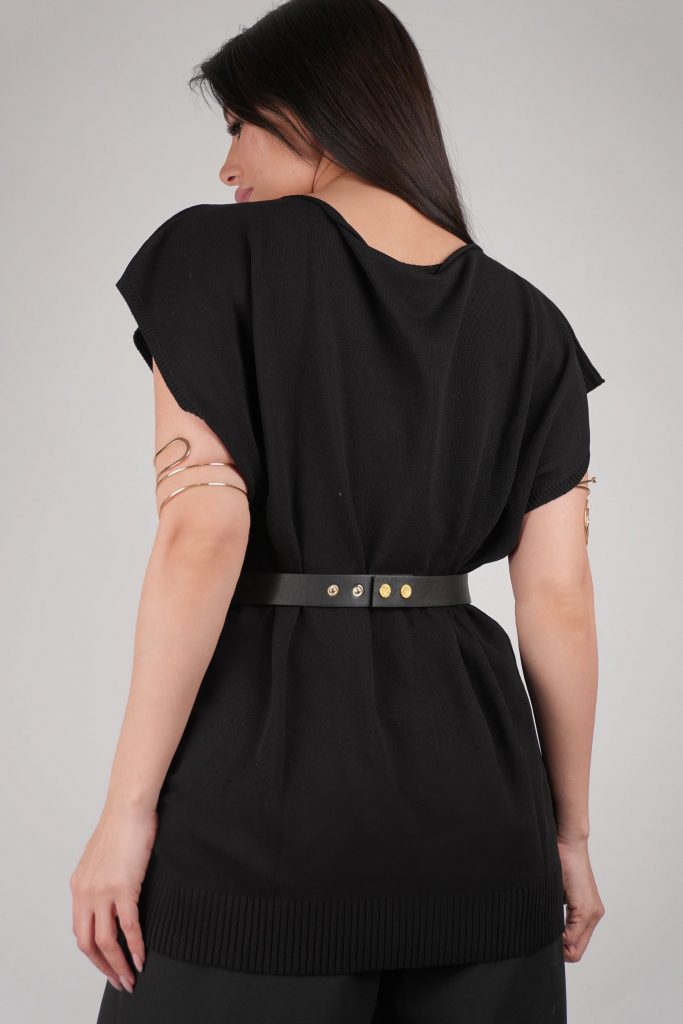 BELTED KNIT TUNIC TOP
