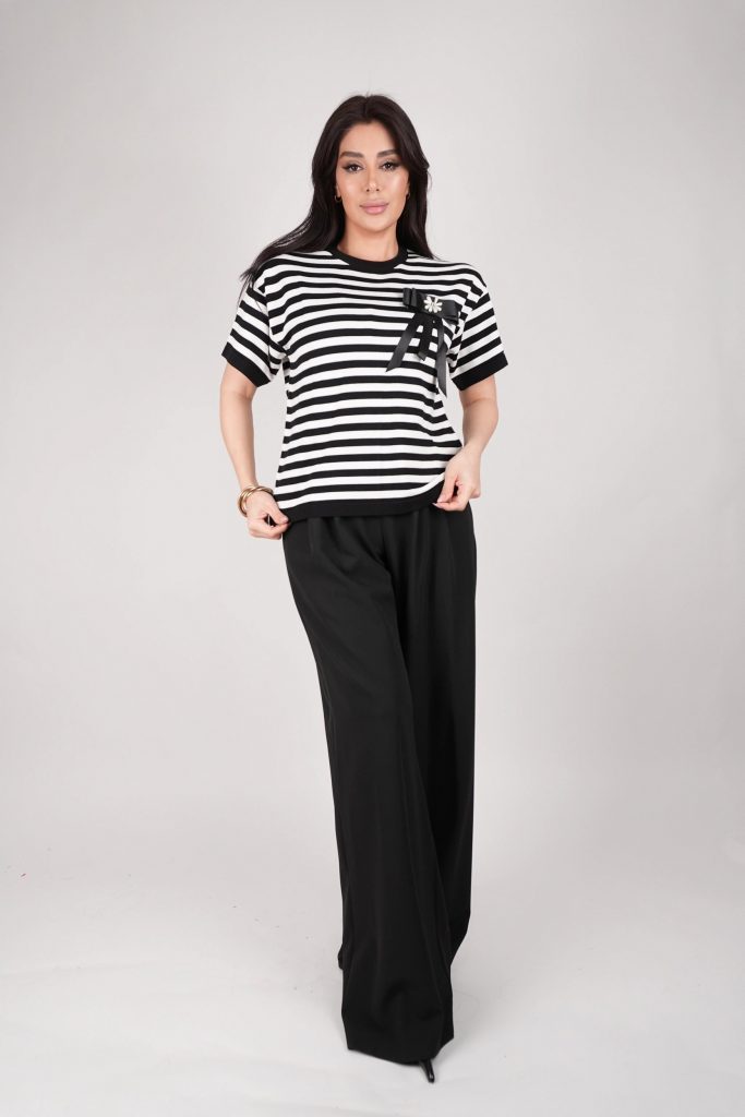 BOW-DETAIL STRIPED KNIT TOP