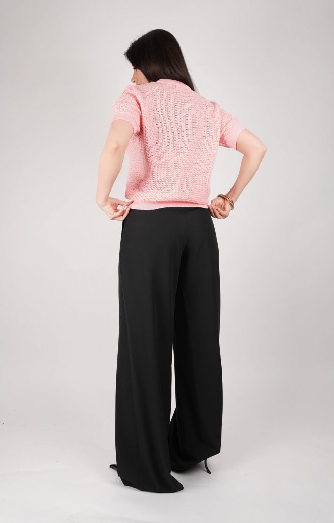 EMBLEM OPEN-KNIT TOP