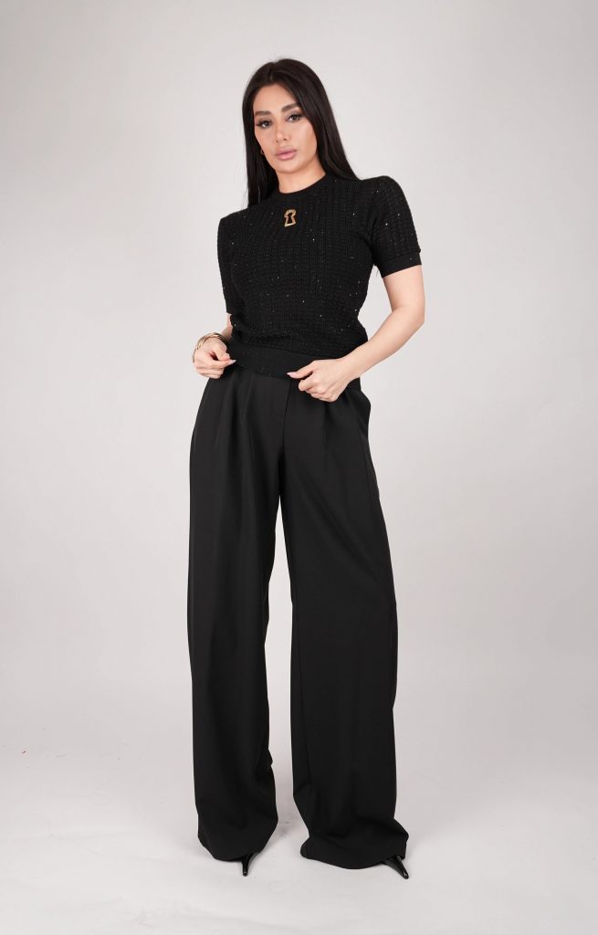 EMBLEM OPEN-KNIT TOP