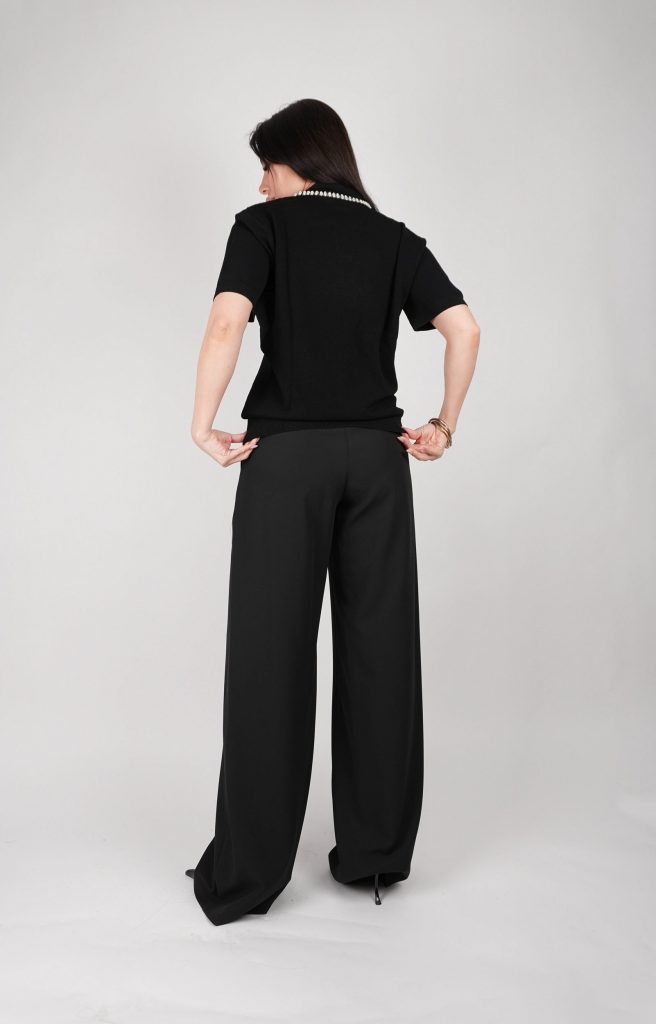 PEARL-COLLAR KNIT TOP