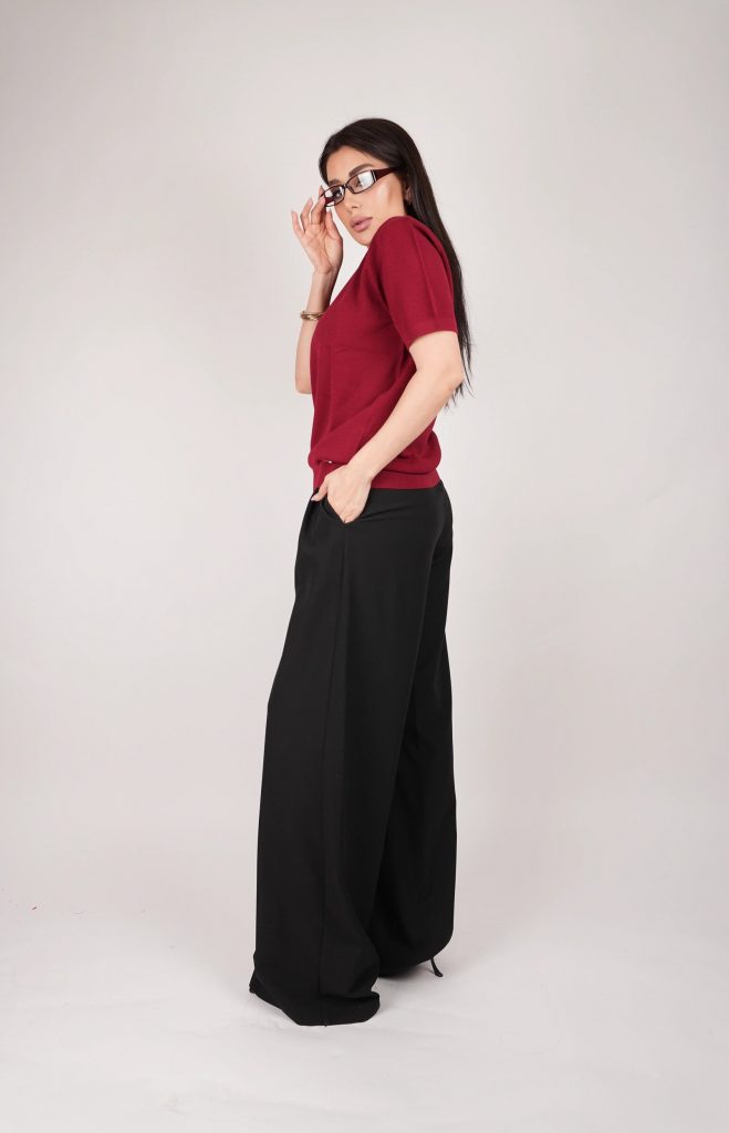 PEARL-COLLAR KNIT TOP