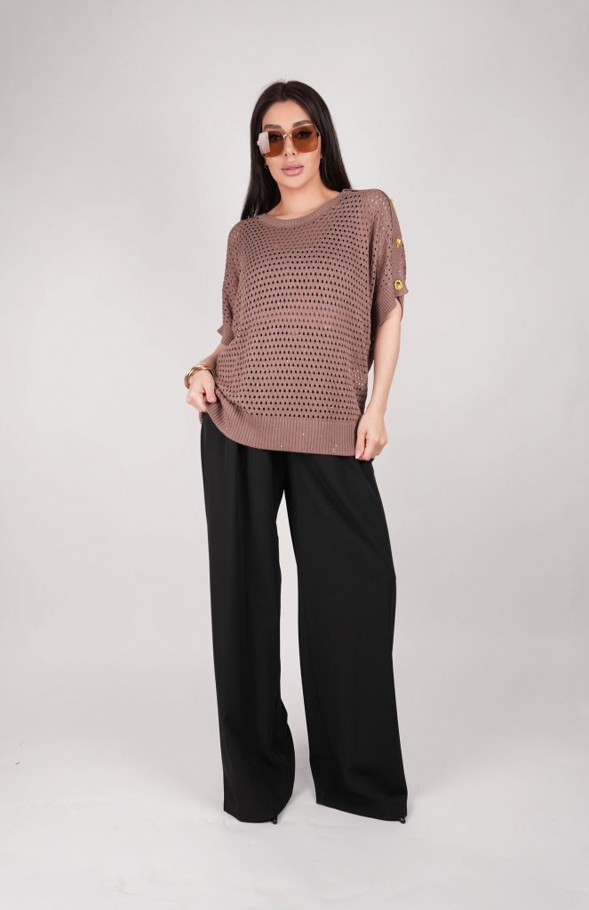 BUTTON-DETAIL OPEN-KNIT TOP