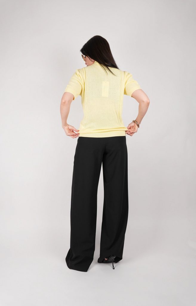 GOLD-BUTTON OPEN-KNIT POLO TOP