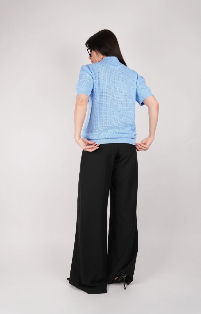GOLD-BUTTON OPEN-KNIT POLO TOP