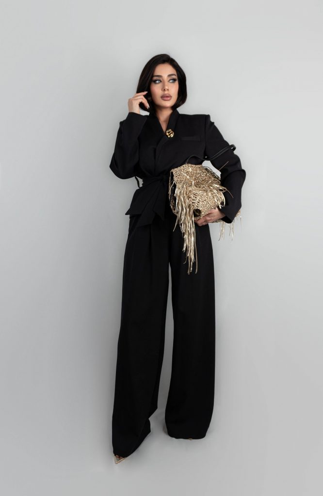 WAIST-TIE JACKET AND WIDE-LEG TROUSERS