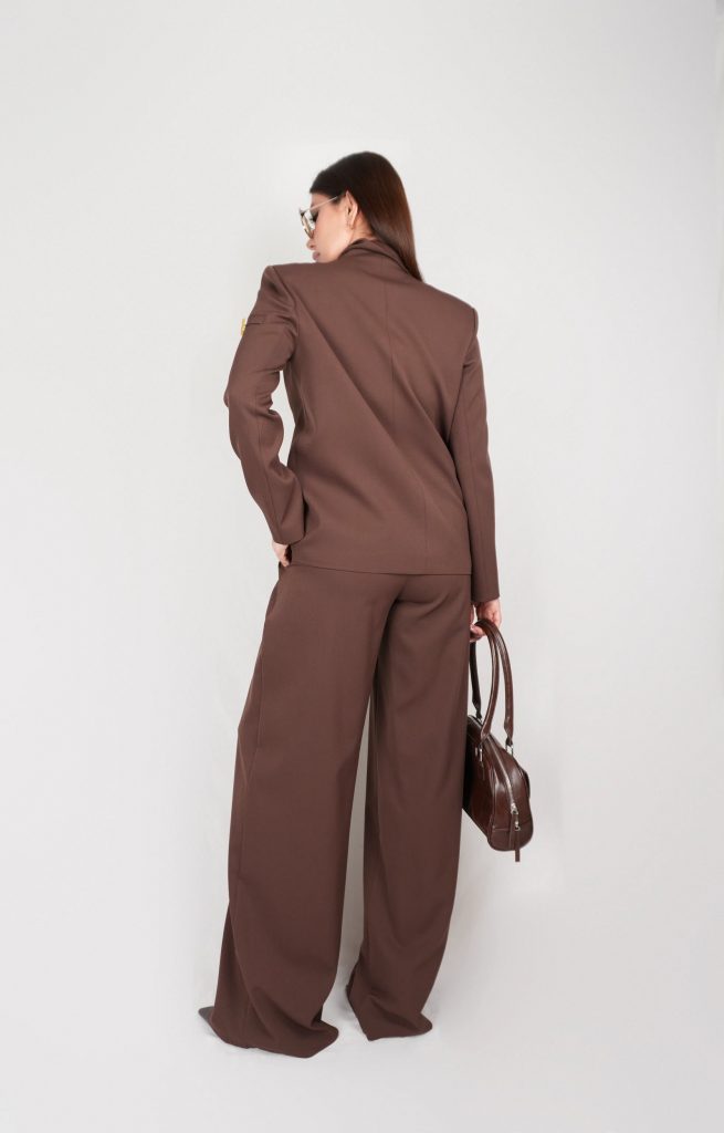 GOLD-BUTTON BLAZER SET