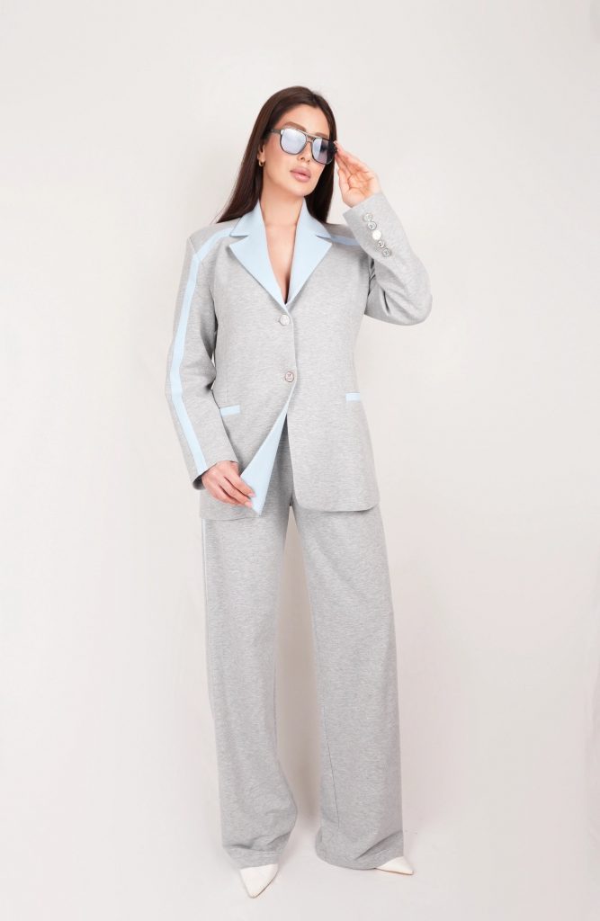 CONTRAST-DETAIL BLAZER SET