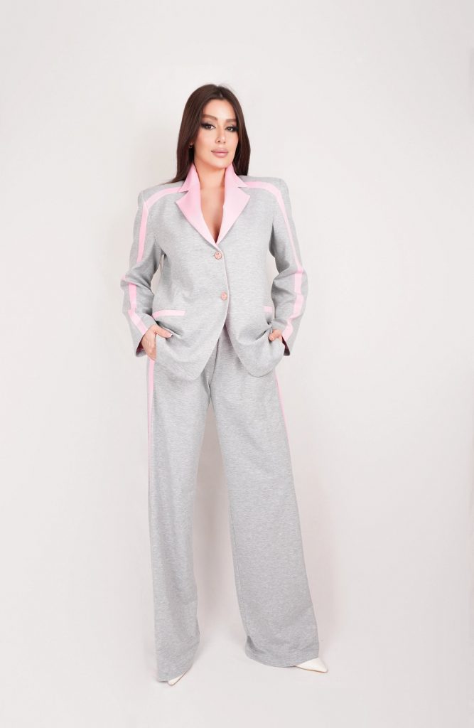 CONTRAST-DETAIL BLAZER SET