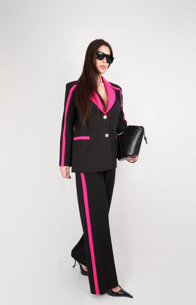 CONTRAST-DETAIL BLAZER SET