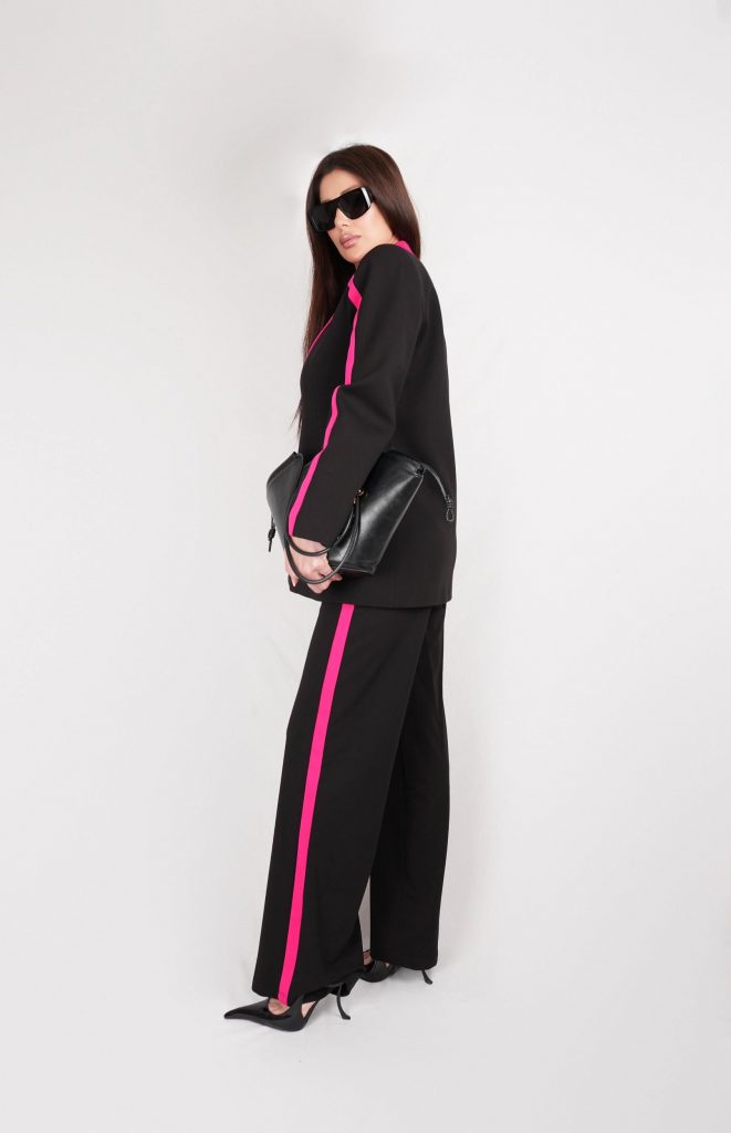 CONTRAST-DETAIL BLAZER SET