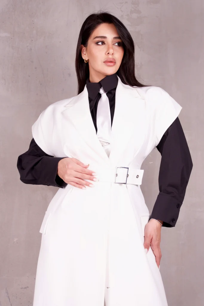BELTED CAPE-VEST THREE-PIECE SET - Ecru, Photo 2